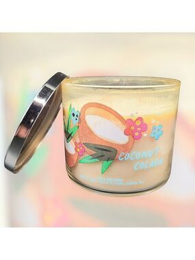 COCONUT COLADA 3-WICK TROPICAL SCENTED CANDLE BY BATH & BODY WORKS